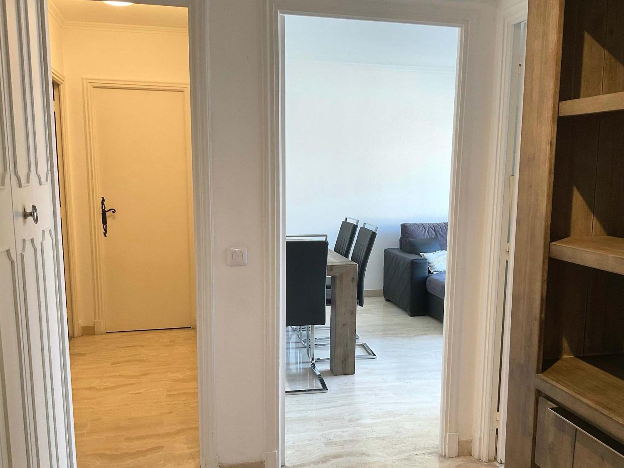 Lympia - One Bedroom Near The Port