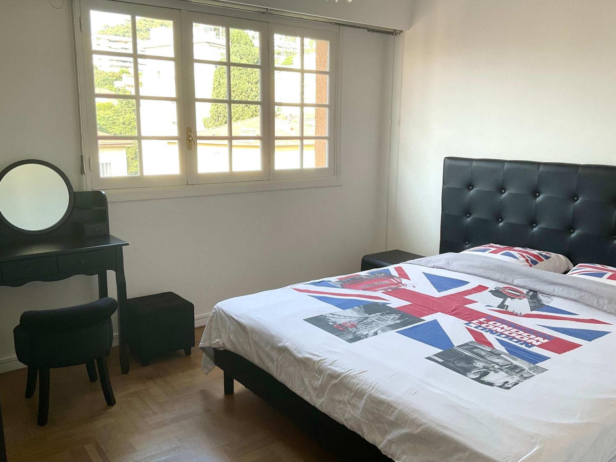 Lympia - One Bedroom Near The Port *